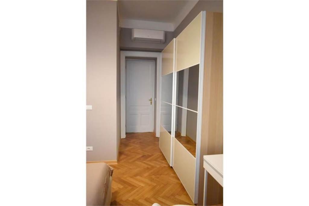 Residence Montanelli Triest Zewnętrze zdjęcie