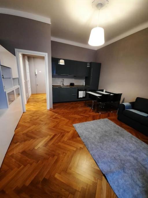 Residence Montanelli Triest Pokój zdjęcie